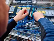 Arbeiten am Schaltschrank 